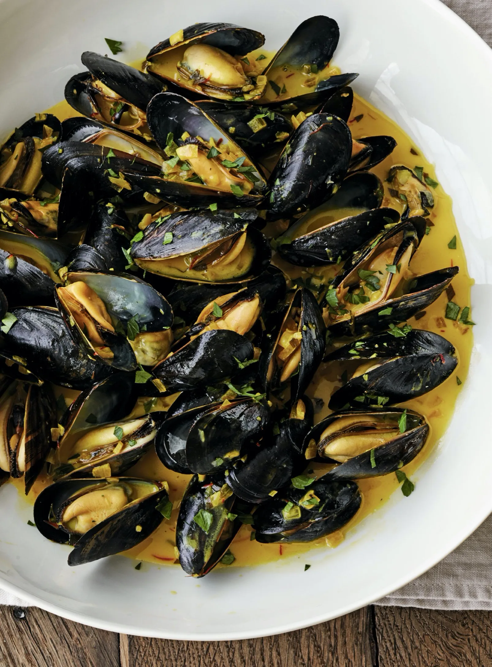 Ina Garten Mussels With Saffron Cream