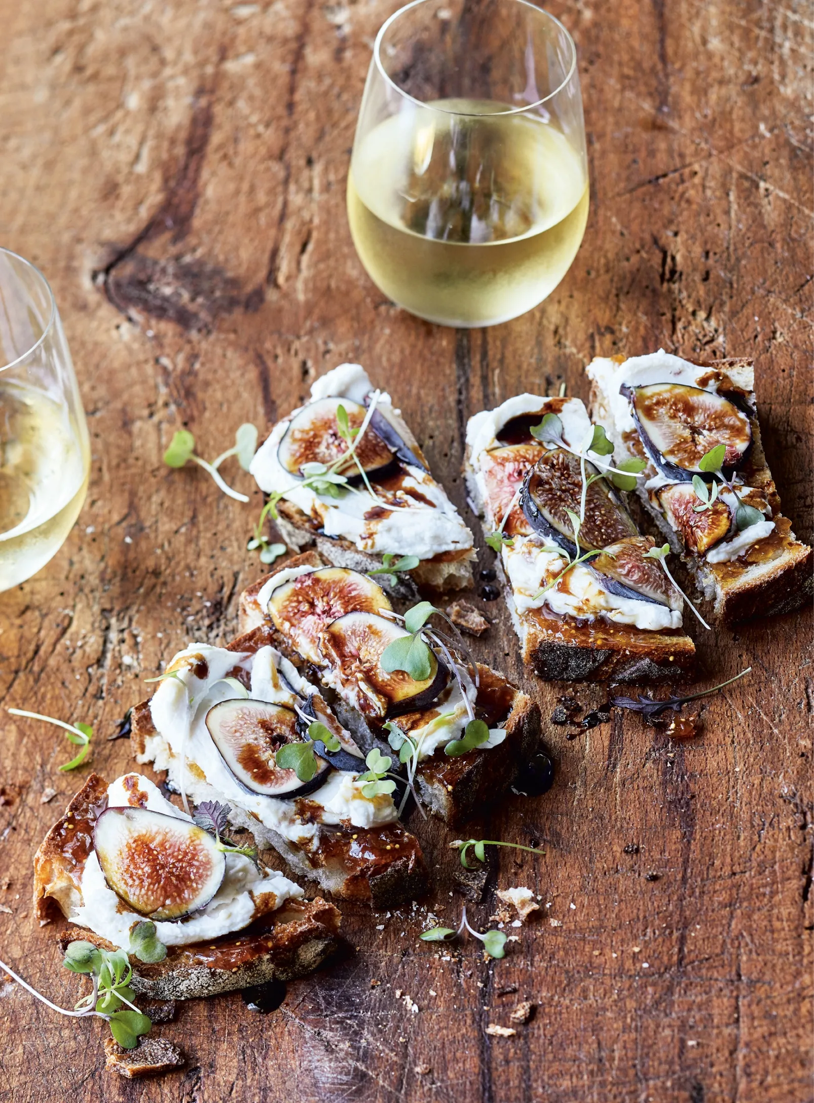 Ina Garten Fig & Cheese Toasts