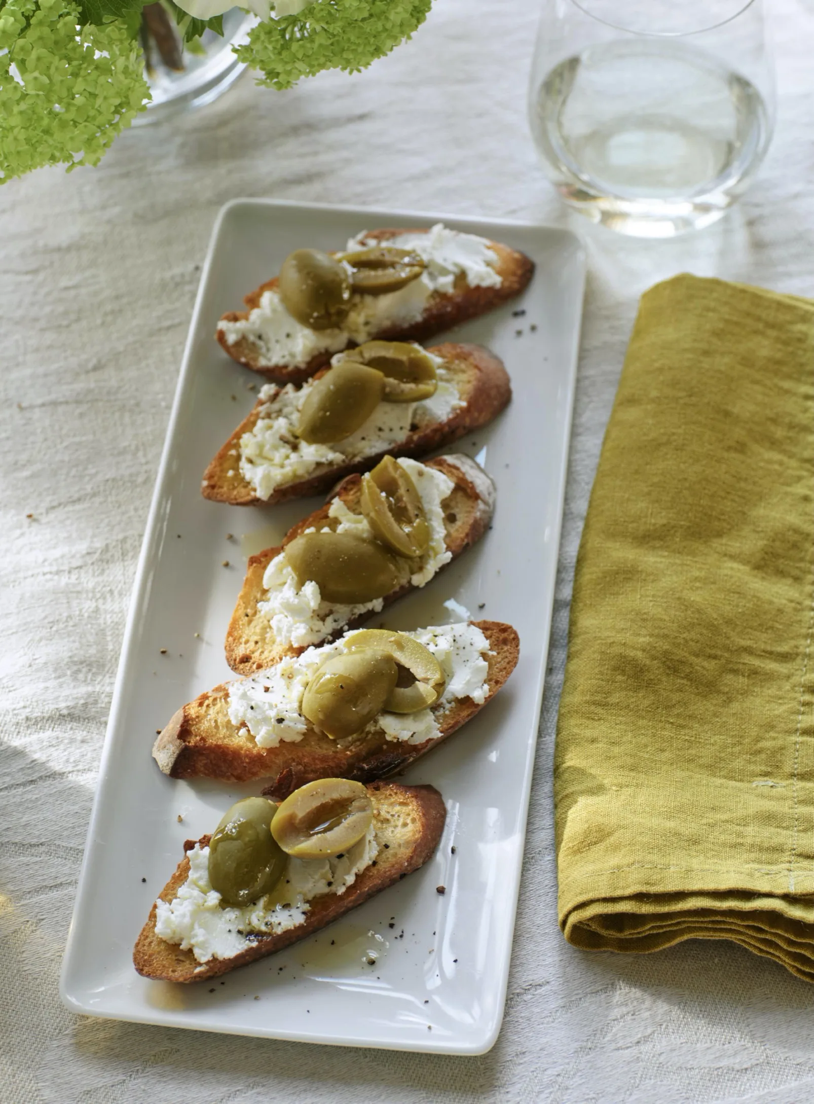 Ina Garten Goat Cheese Toasts